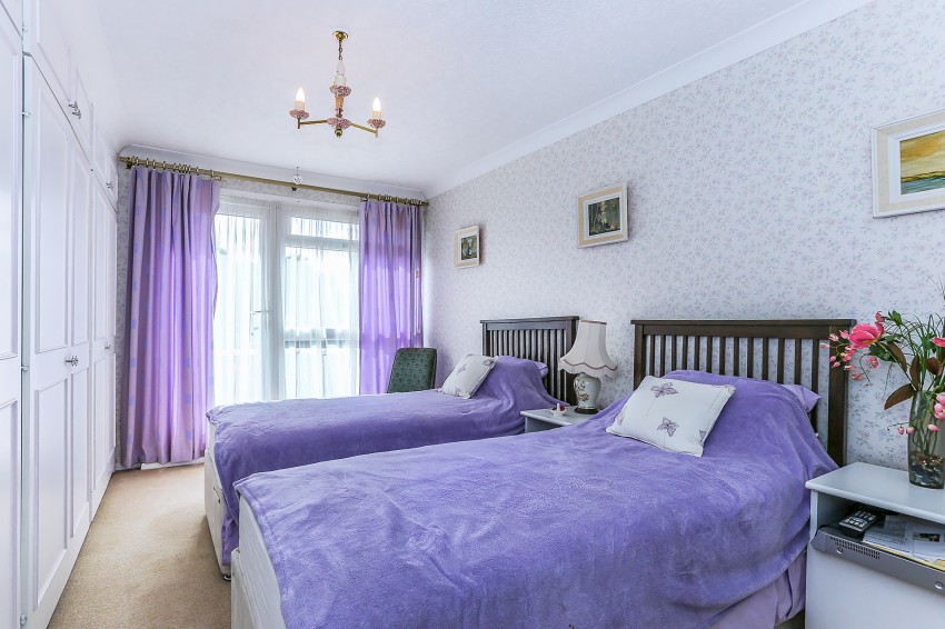 4bedroom apartment for sale in Riverside Drive, Solihull