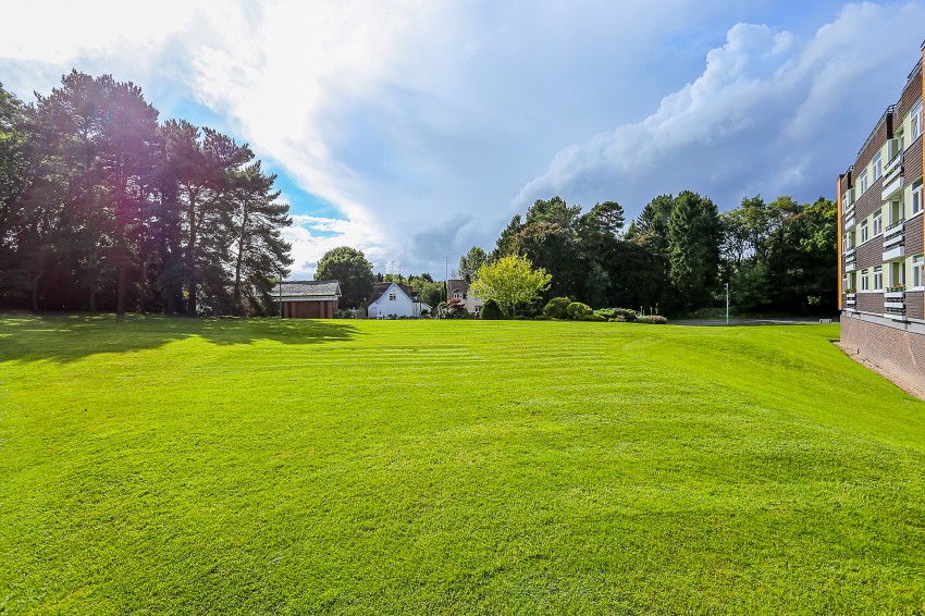 4bedroom apartment for sale in Riverside Drive, Solihull