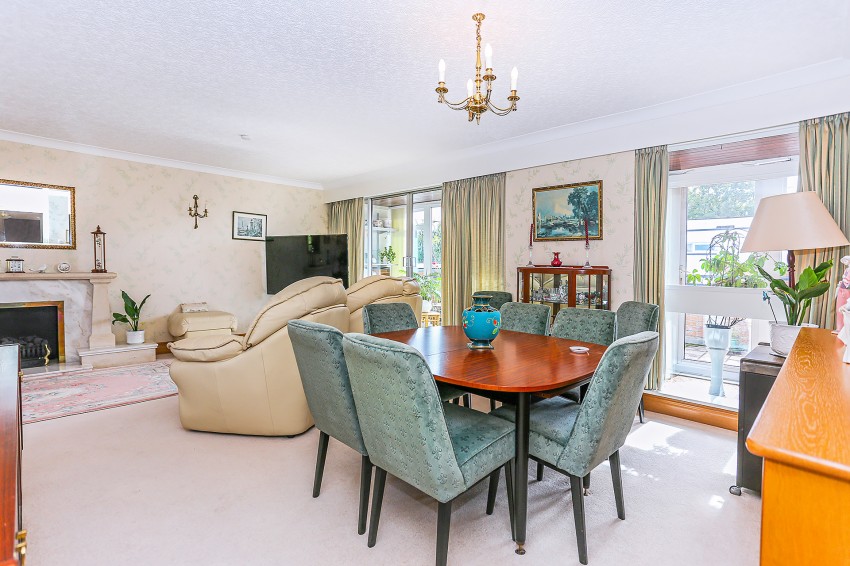 4bedroom apartment for sale in Riverside Drive, Solihull