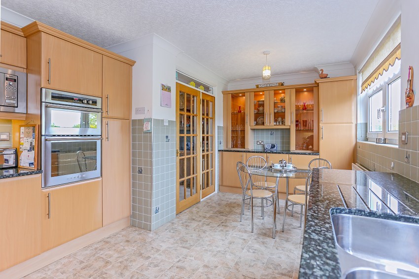 4bedroom apartment for sale in Riverside Drive, Solihull