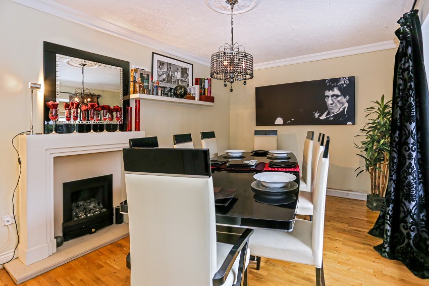 4bedroom semidetached house for sale in Cranmore Boulevard, Shirley