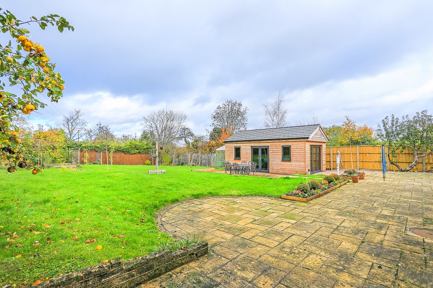 5bedroom detached house for sale in Atch Lench Road, Church Lench, Evesham