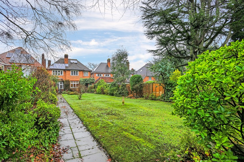 4bedroom detached house for sale in Streetsbrook Road, Solihull