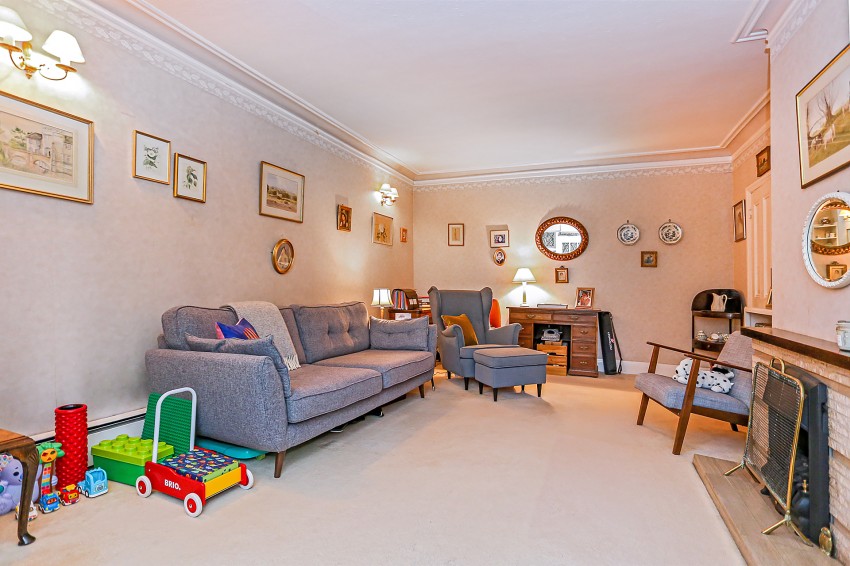 4bedroom detached house for sale in Streetsbrook Road, Solihull