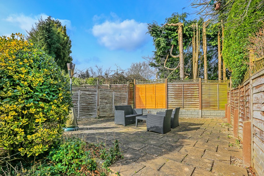 3bedroom detached house for sale in Woodchester Road, Dorridge, Solihull
