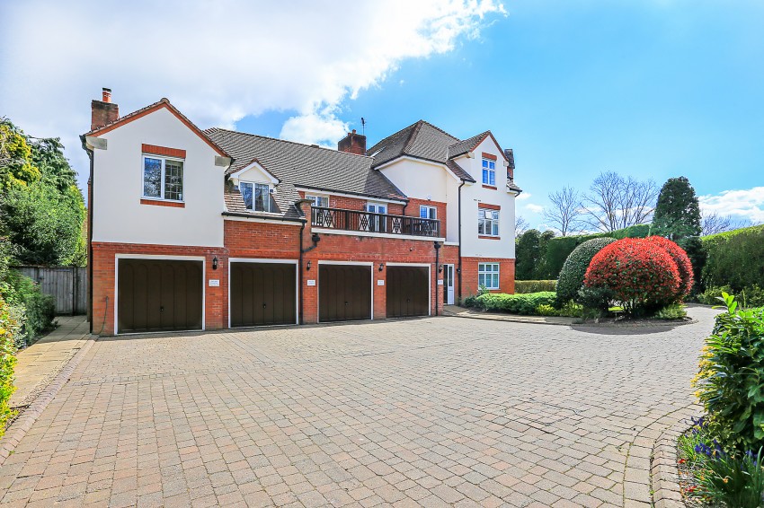 3bedroom apartment for sale in Victoria House, 1 Grove Road, Knowle