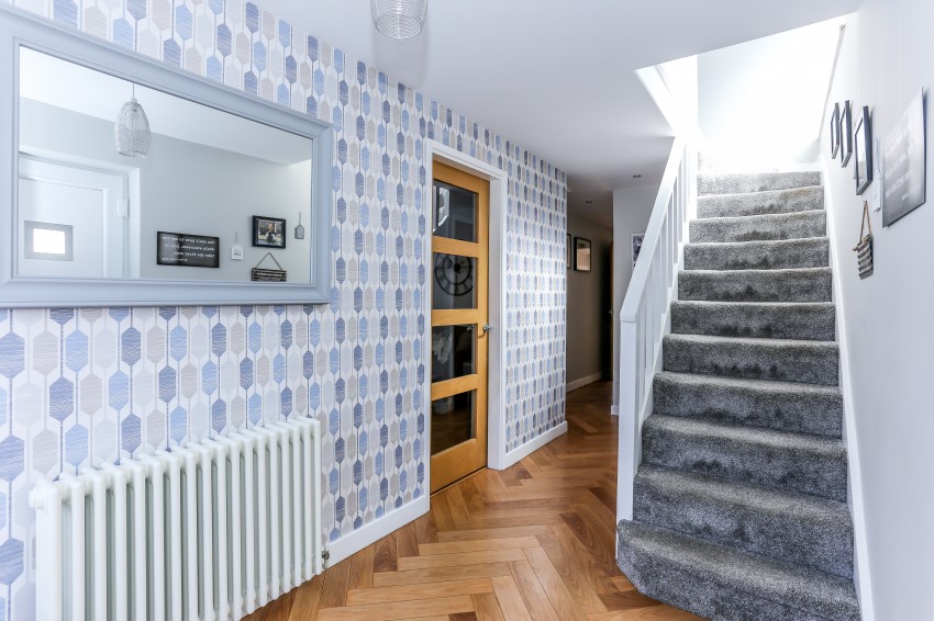 3bedroom semidetached house for sale in Fallowfield Road, Solihull