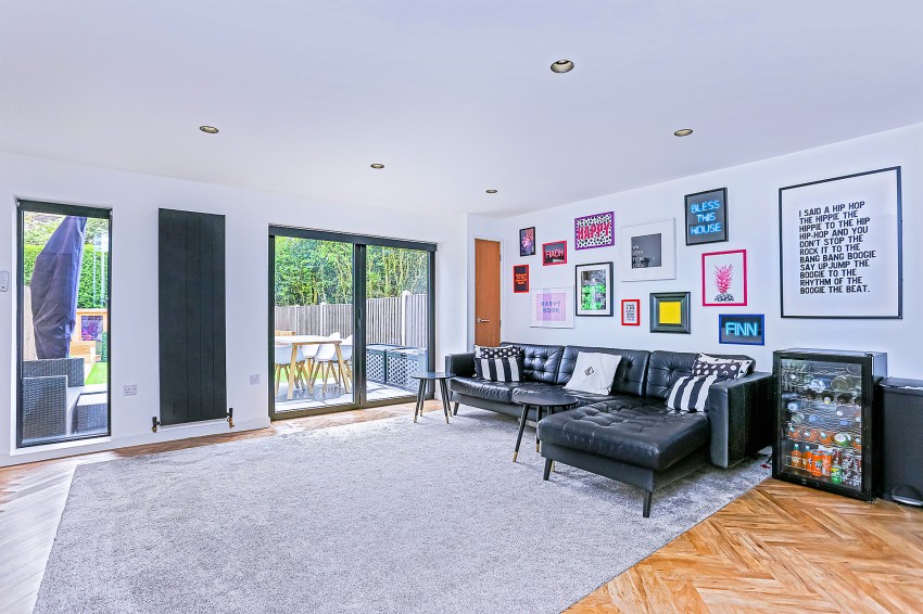 3bedroom town house for sale in Oakland Close, Solihull