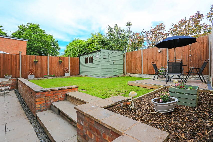 4bedroom semidetached house for sale in The Dell, Solihull