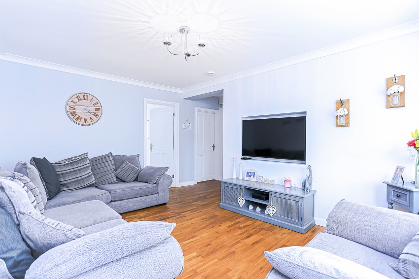 4bedroom semidetached house for sale in The Dell, Solihull