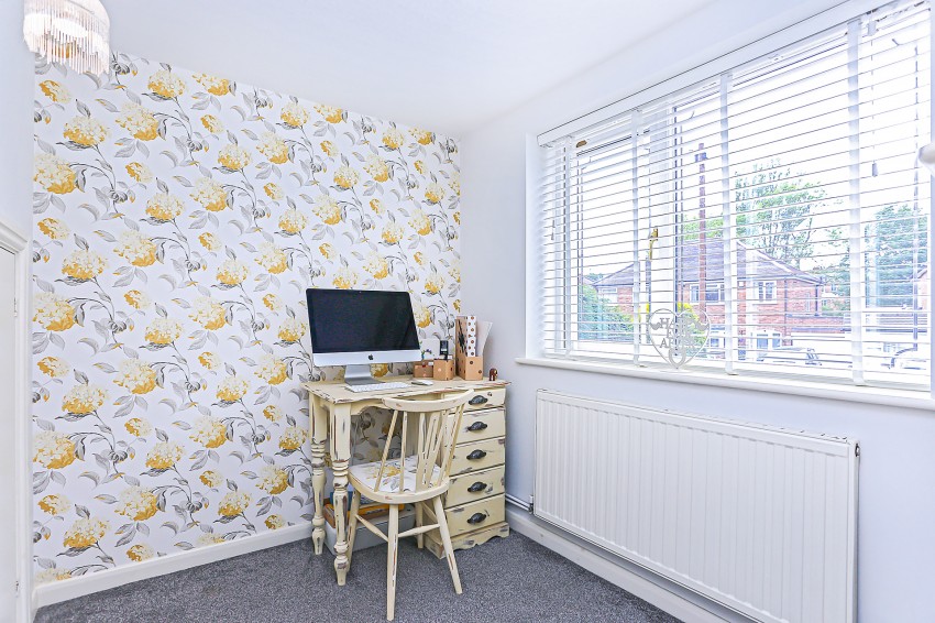 4bedroom semidetached house for sale in The Dell, Solihull