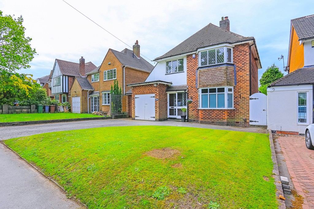 3bedroom detached house for sale in Danford Lane, Solihull
