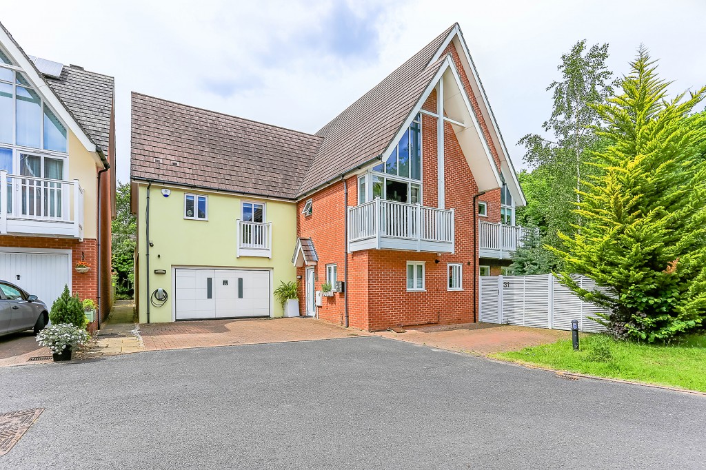 5bedroom detached house for sale in Woodshires Road, Solihull