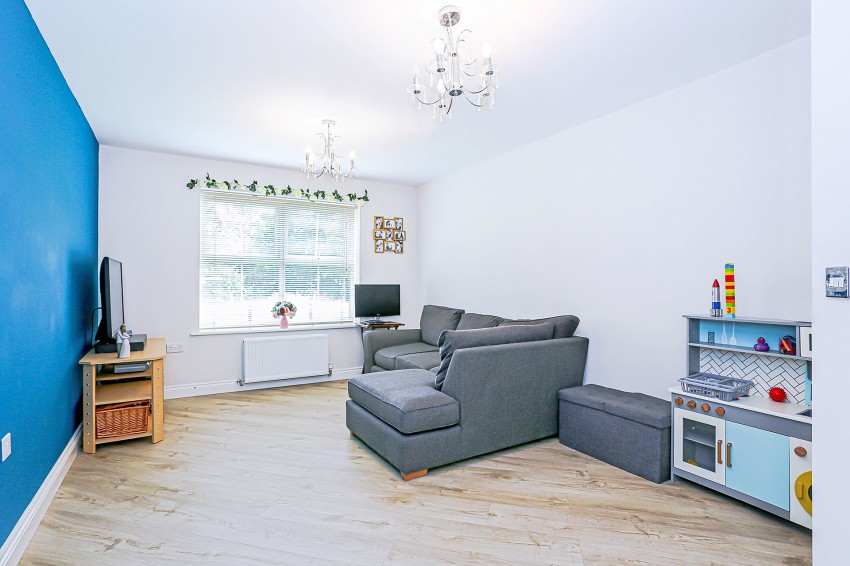 2bedroom apartment for sale in Brook House, Wharf Lane, Solihull