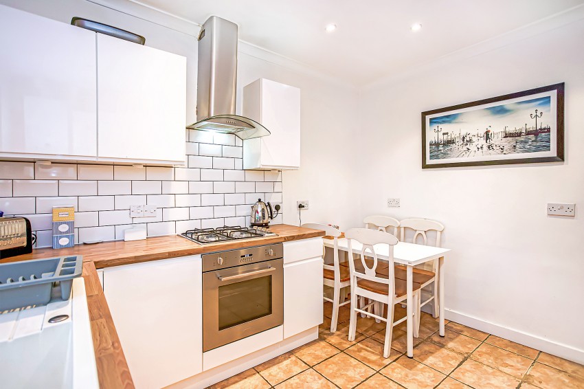 3bedroom for sale in Priory Road, Hall Green, Birmingham