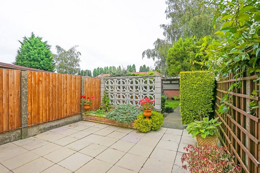 2bedroom terraced for sale in Middlecotes, Coventry