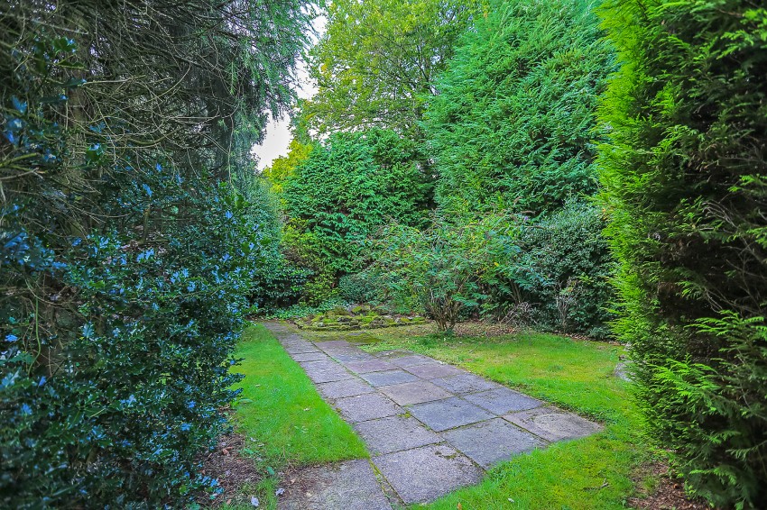 2bedroom bungalow for sale in Warwick Road, Solihull