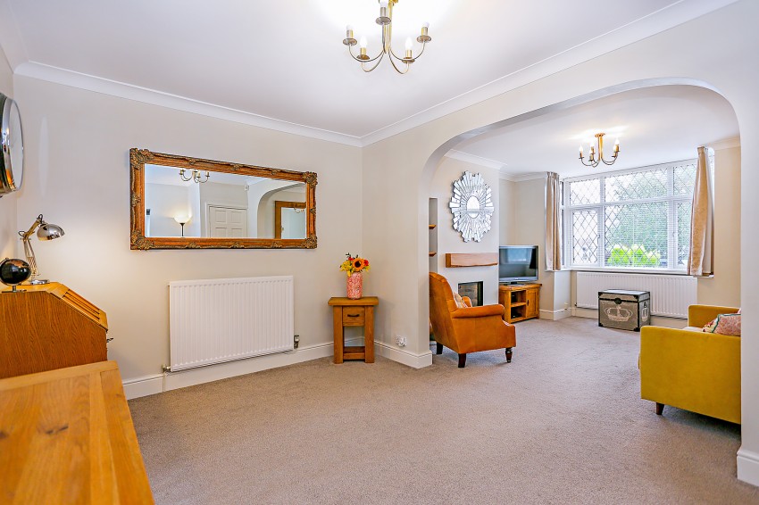 2bedroom town house for sale in Shalford Road, Solihull