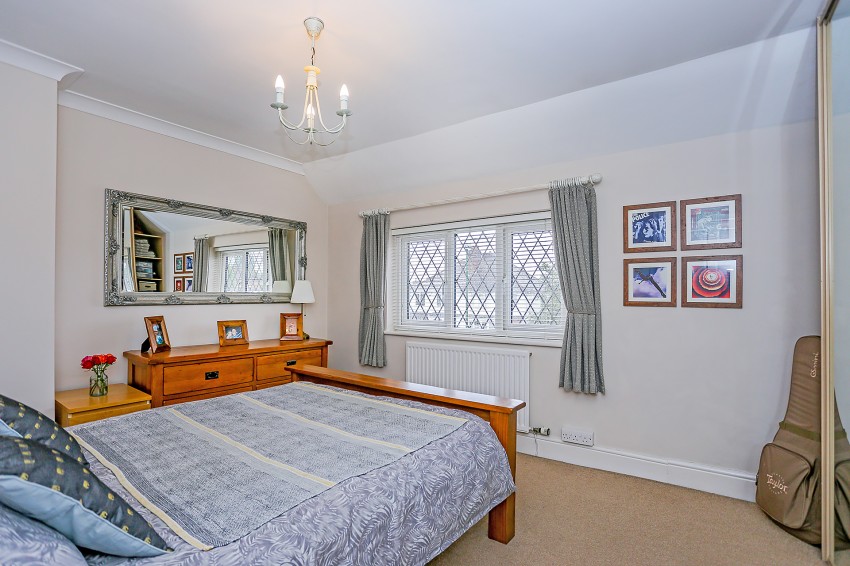 2bedroom town house for sale in Shalford Road, Solihull
