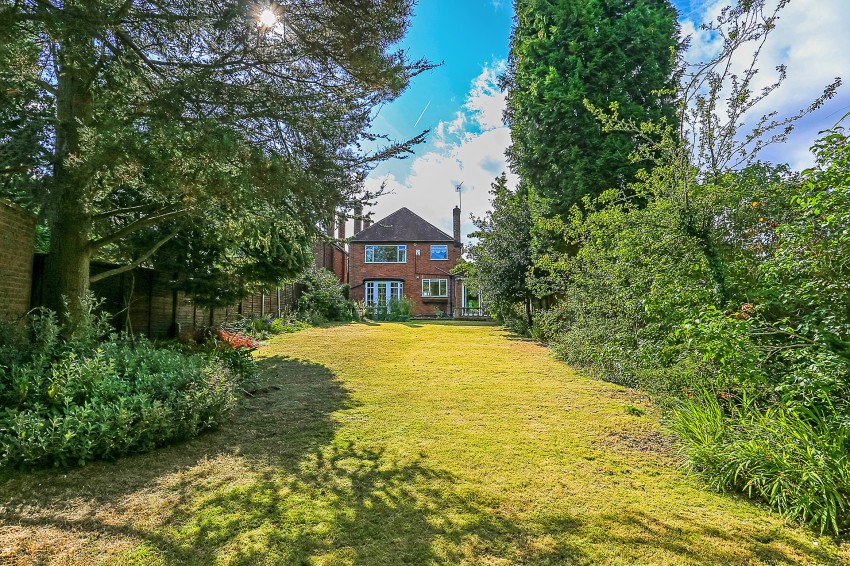 3bedroom detached house for sale in Bryanston Road, Solihull