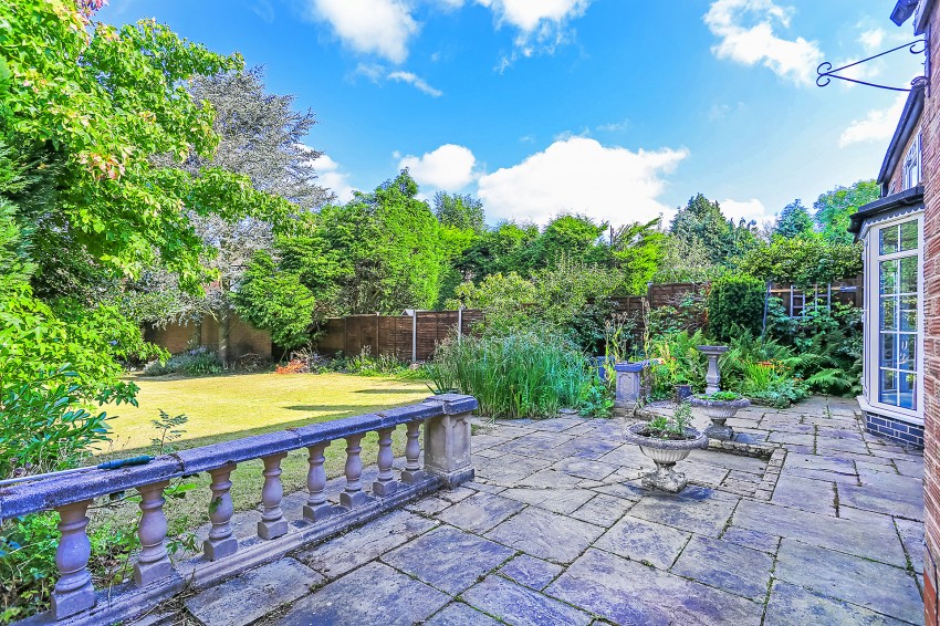 3bedroom detached house for sale in Bryanston Road, Solihull