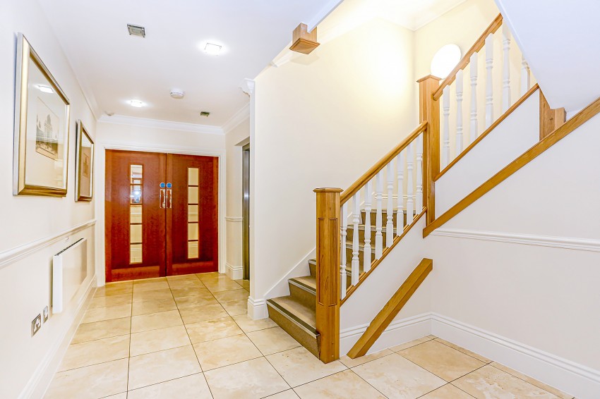 4bedroom apartment for sale in Arden Oak, 581 Warwick Road, Solihull