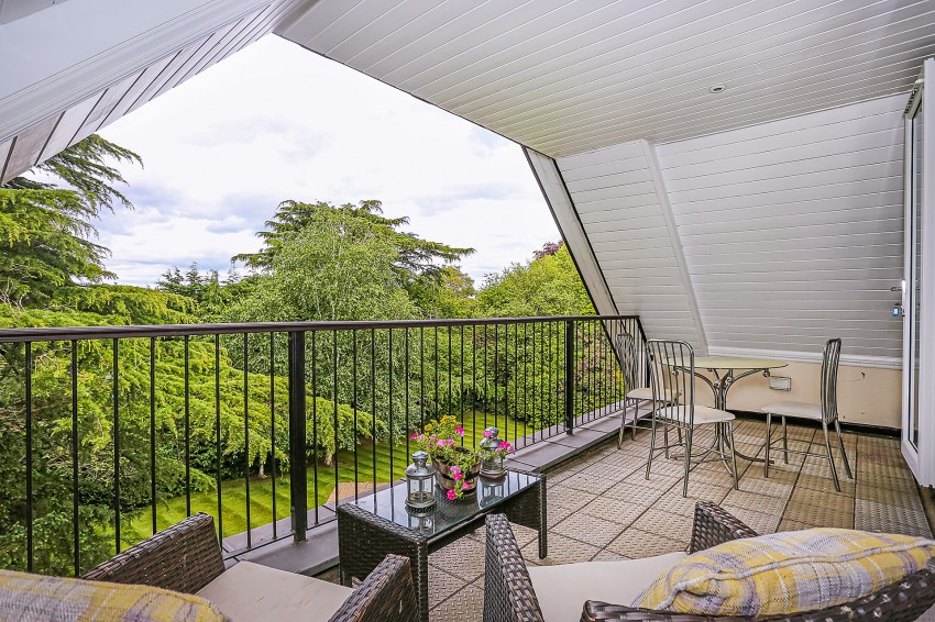 4bedroom apartment for sale in Arden Oak, 581 Warwick Road, Solihull