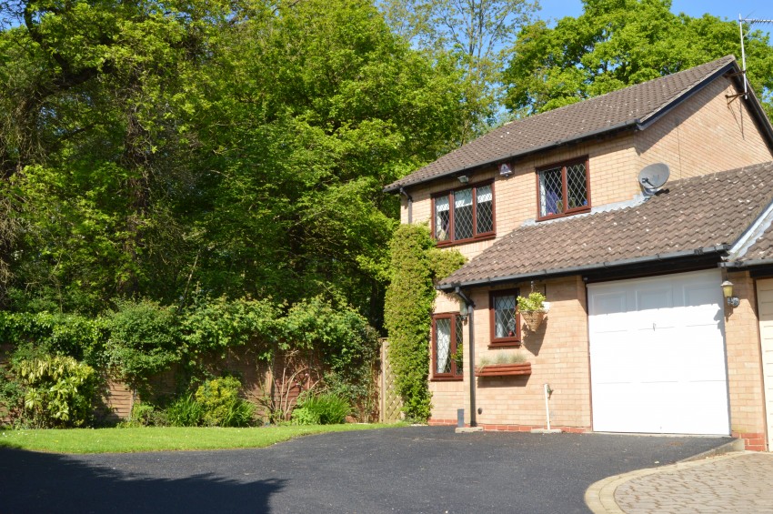 3bedroom detached house for sale in Maywell Drive, Solihull
