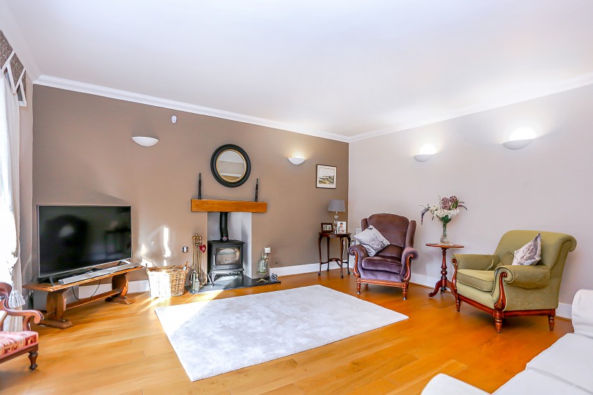 5bedroom detached house for sale in Norton Lane, Tidbury Green, Solihull