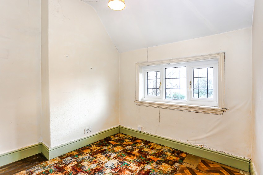 4bedroom semidetached house for sale in Whitefields Road, Solihull