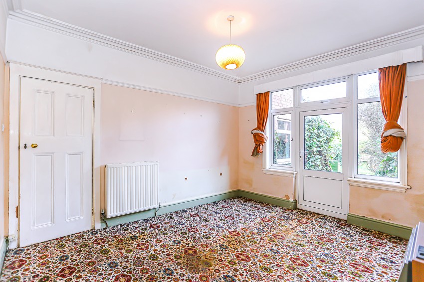 4bedroom semidetached house for sale in Whitefields Road, Solihull