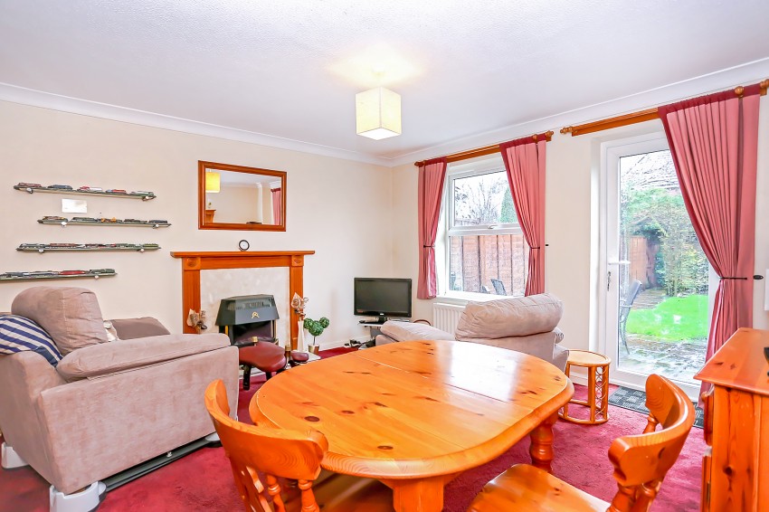 2bedroom town house for sale in Winster Avenue, Dorridge, Solihull