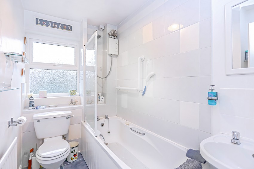 2bedroom town house for sale in Winster Avenue, Dorridge, Solihull