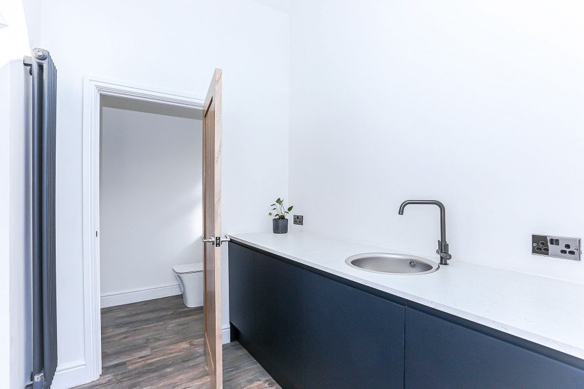 3bedroom detached house for sale in High Street, Solihull Lodge, Solihull