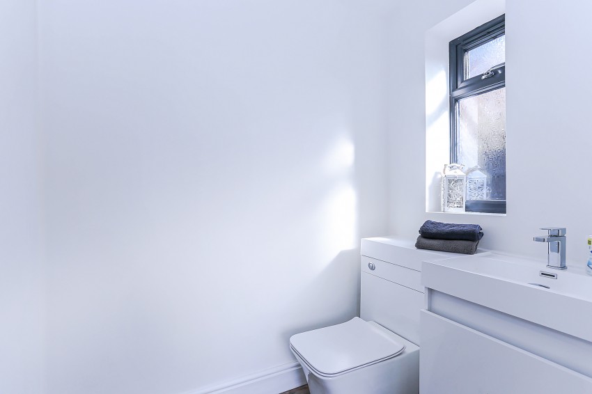 3bedroom detached house for sale in High Street, Solihull Lodge, Solihull