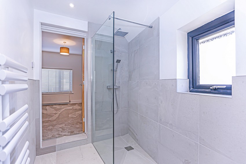 3bedroom detached house for sale in High Street, Solihull Lodge, Solihull