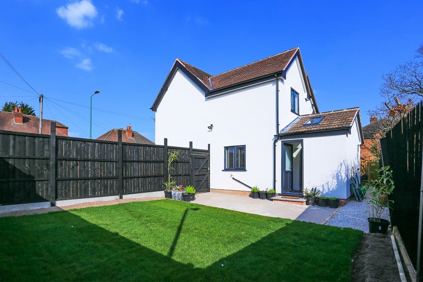 3bedroom detached house for sale in High Street, Solihull Lodge, Solihull