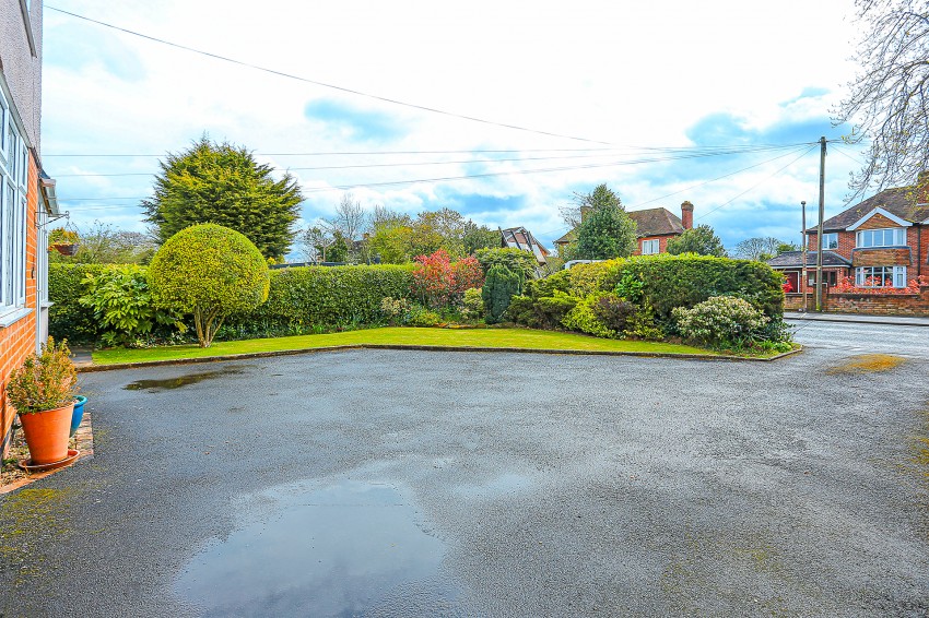 3bedroom detached house for sale in Fillongley Road, Meriden, Coventry