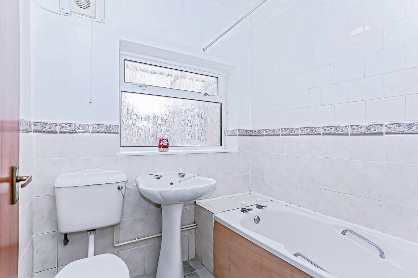 3bedroom bungalow for sale in Ebrington Avenue, Solihull