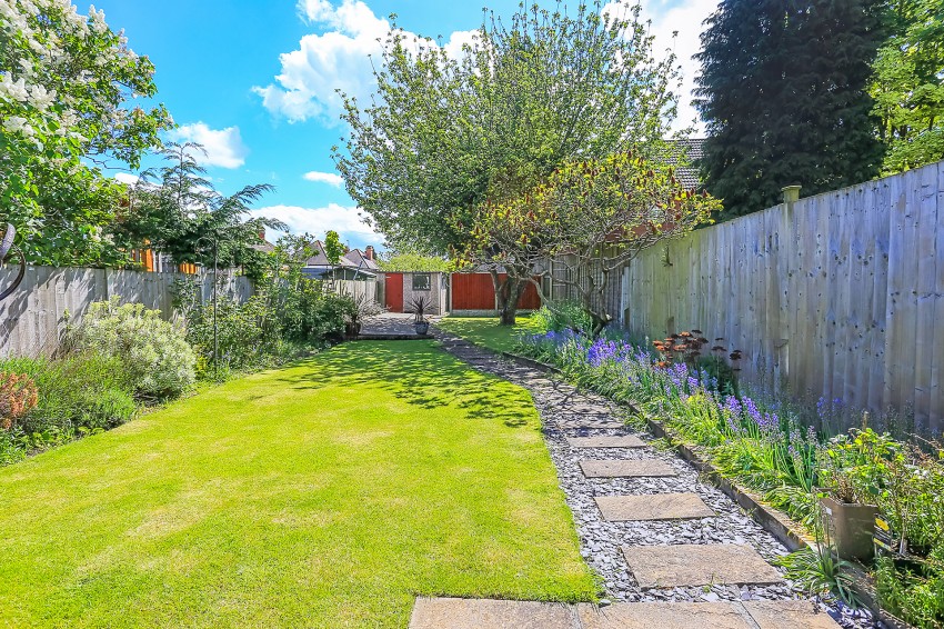 3bedroom semidetached house for sale in Barn Lane, Solihull