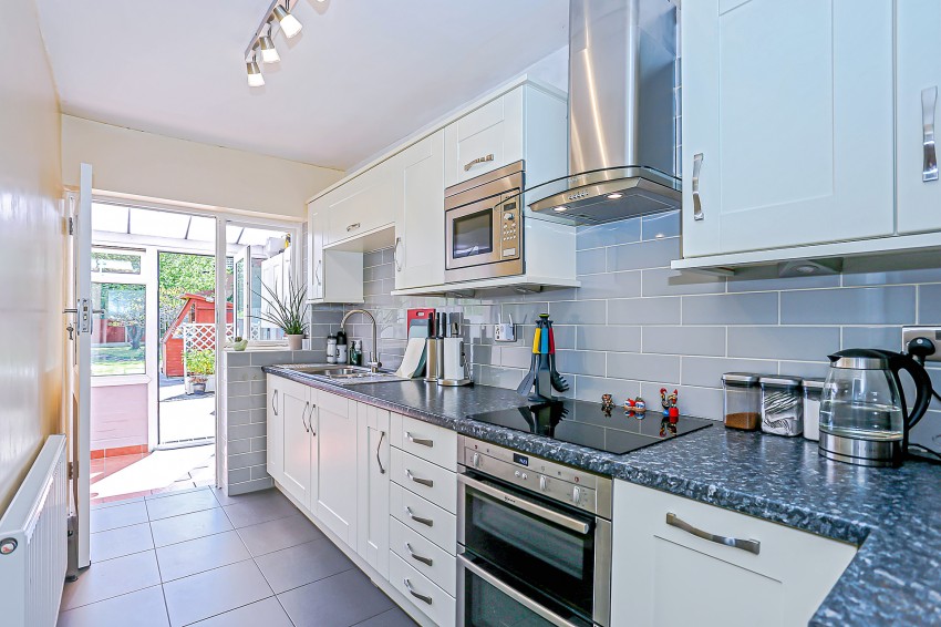 3bedroom semidetached house for sale in Barn Lane, Solihull