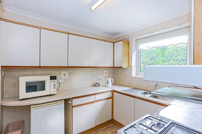 3bedroom semidetached house for sale in Henley Crescent, Solihull