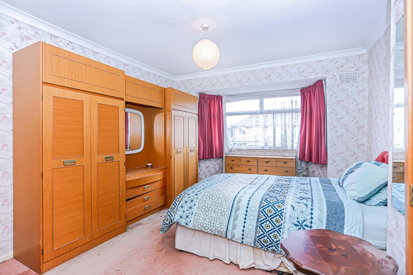 3bedroom semidetached house for sale in Henley Crescent, Solihull