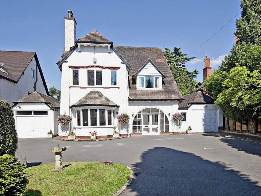6bedroom detached house for sale in Warwick Road, Solihull