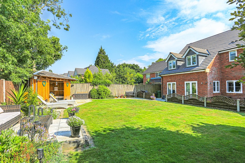 4bedroom detached house for sale in Norton Lane, Tidbury Green, Solihull