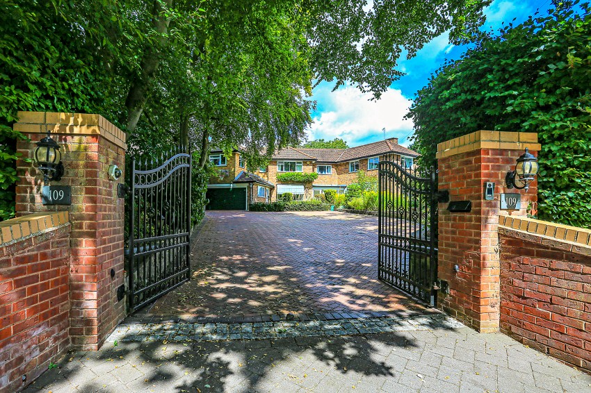 5bedroom detached house for sale in Hampton Lane, Solihull