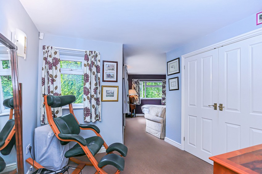 5bedroom detached house for sale in Hampton Lane, Solihull