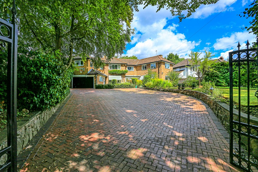 5bedroom detached house for sale in Hampton Lane, Solihull