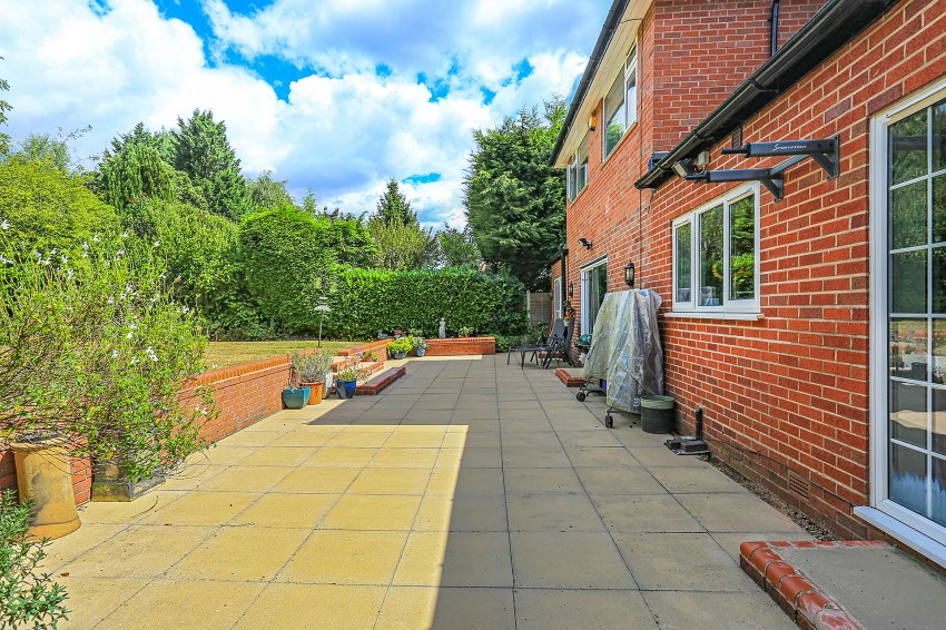 5bedroom detached house for sale in Hampton Lane, Solihull