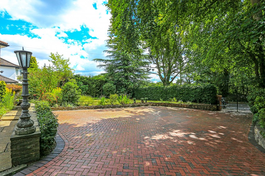 5bedroom detached house for sale in Hampton Lane, Solihull